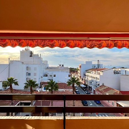 Frontline Sea Apartment Playa Los Naufragos Torrevieja Exterior photo