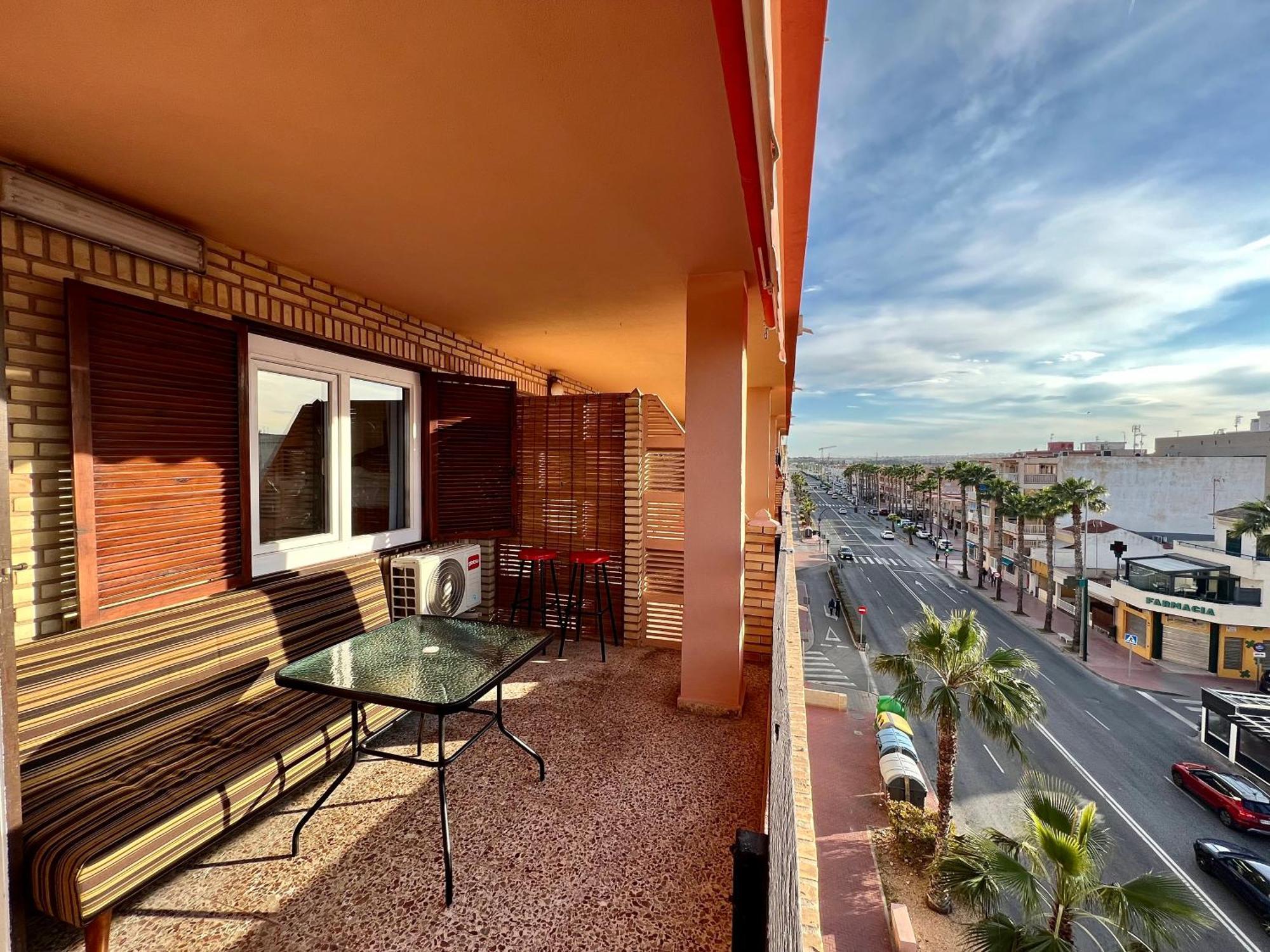 Frontline Sea Apartment Playa Los Naufragos Torrevieja Exterior photo