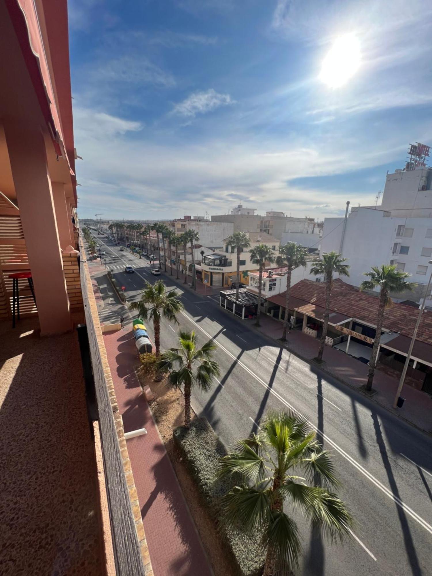 Frontline Sea Apartment Playa Los Naufragos Torrevieja Exterior photo